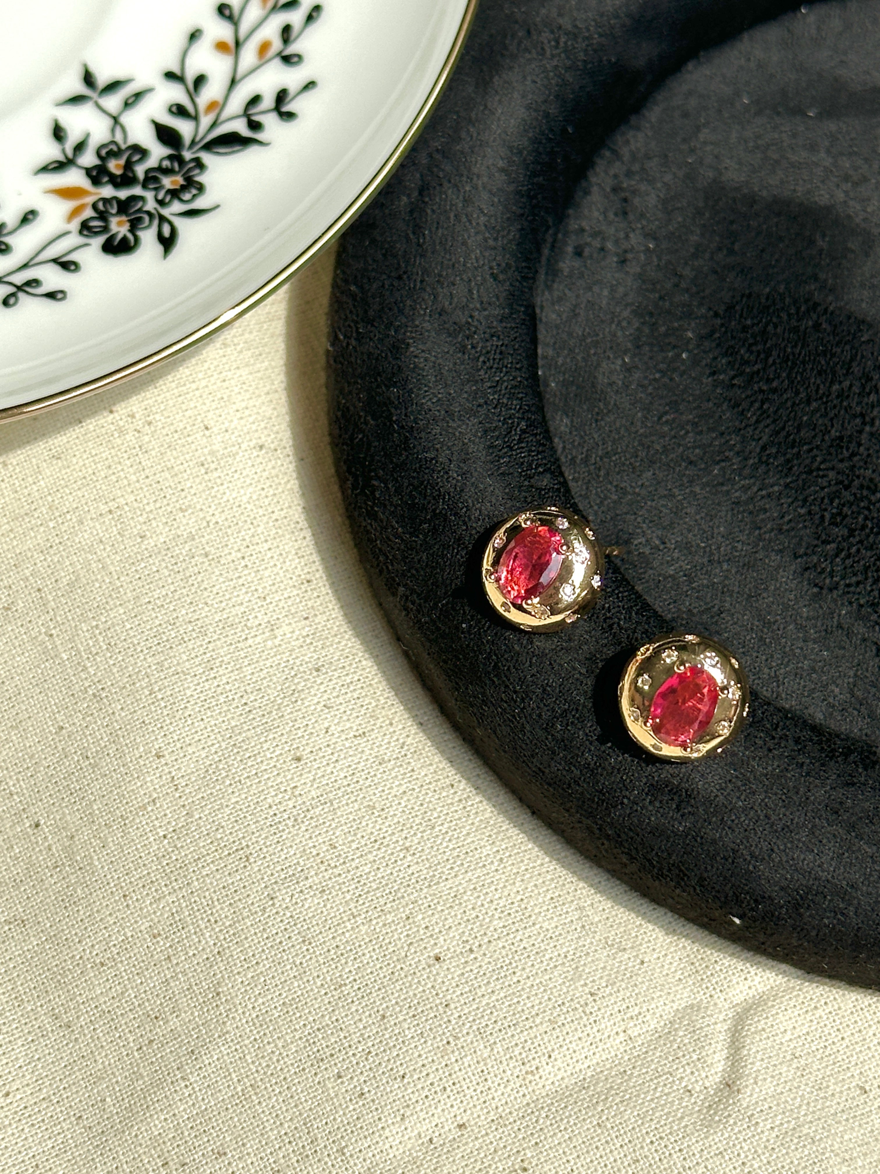 What Jewelry to Wear to a Spring Wedding (That You Can Wear All Season) - Halfhalf Jewelry