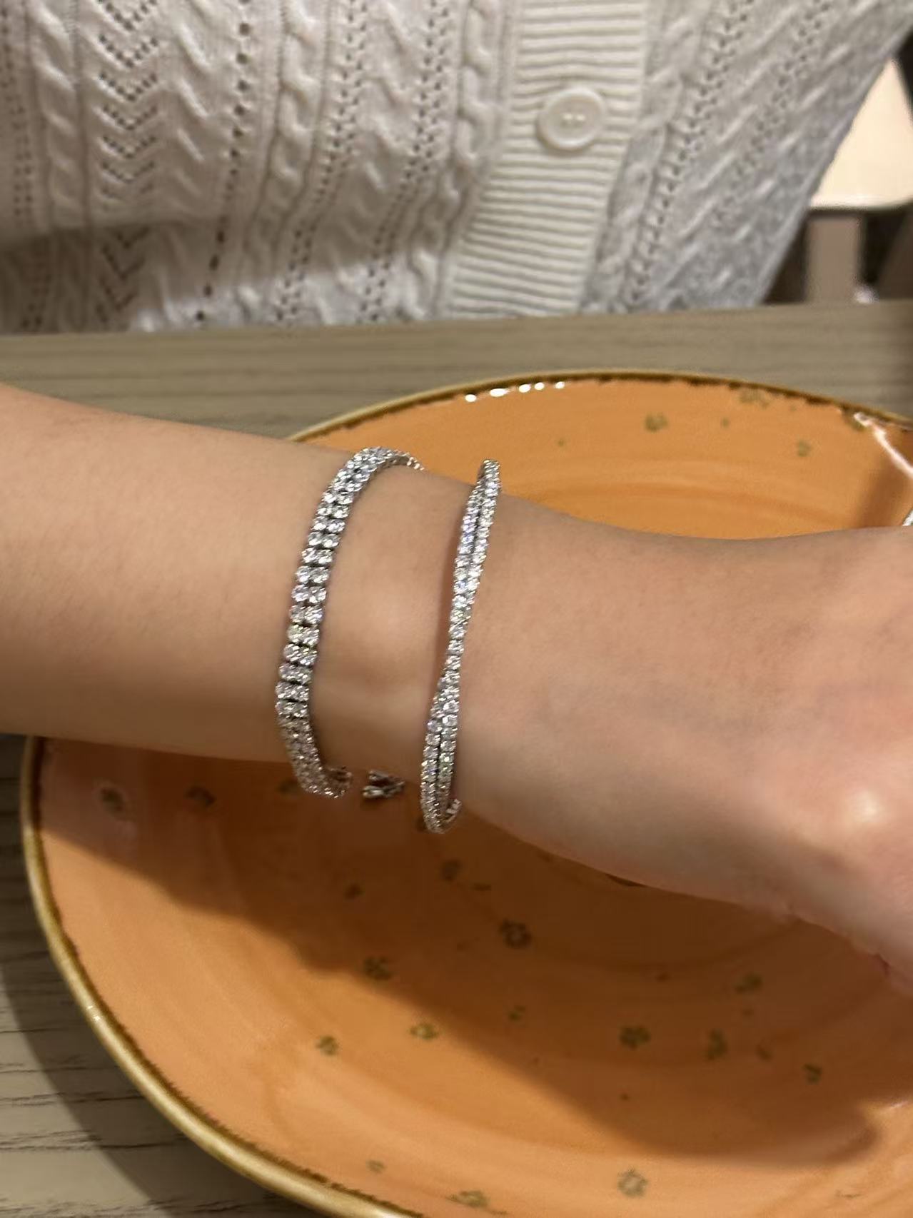 Your Ultimate Travel Jewelry Guide: What to Pack & Tangle-Free Hacks - Halfhalf Jewelry