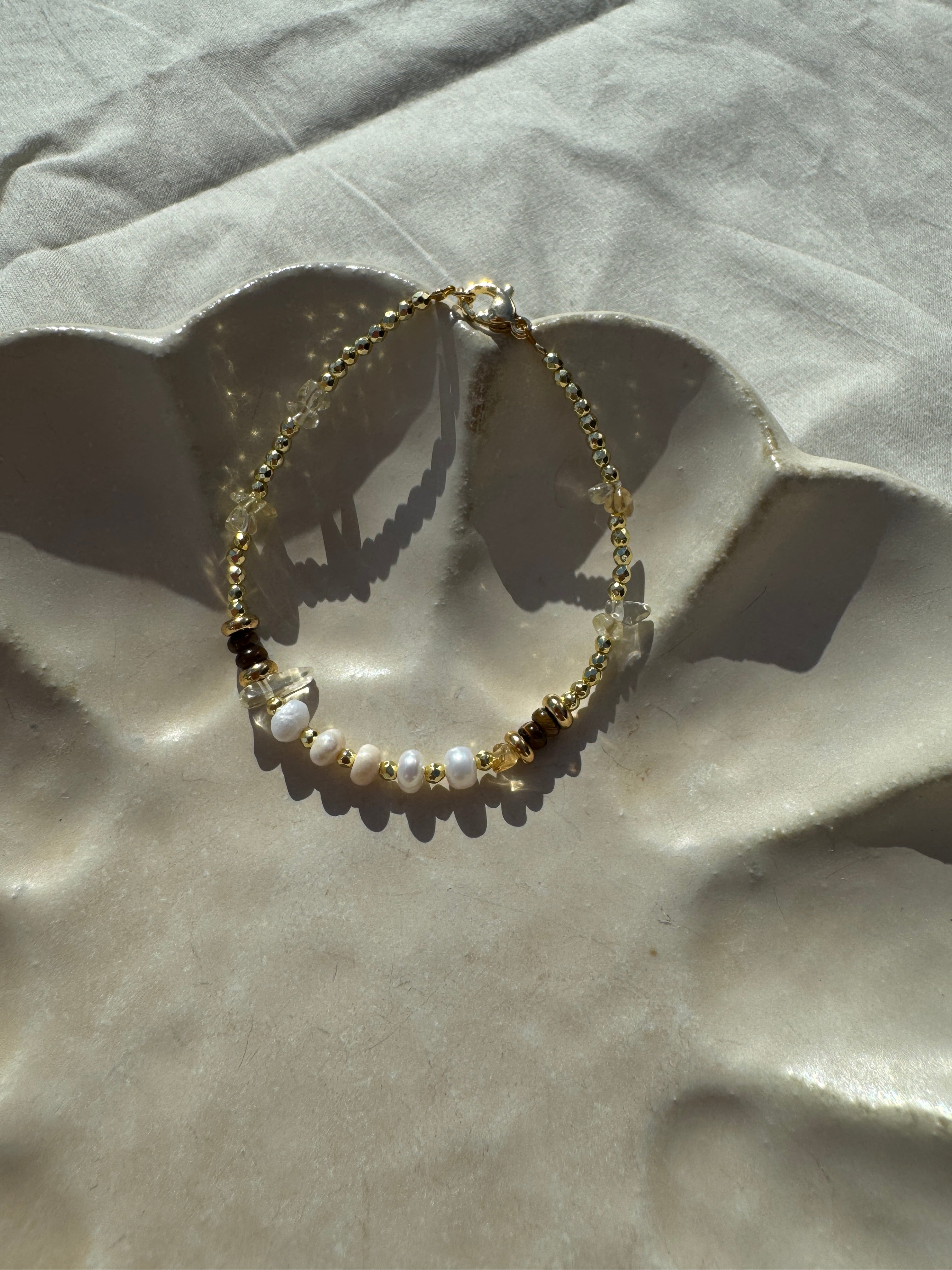 Champagne Pebble Crystal Set