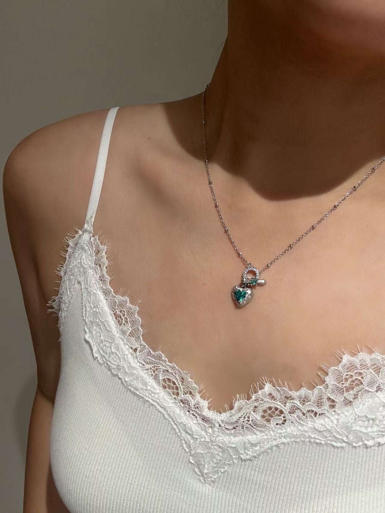 Emerald Lock Heart - Halfhalf Jewelry