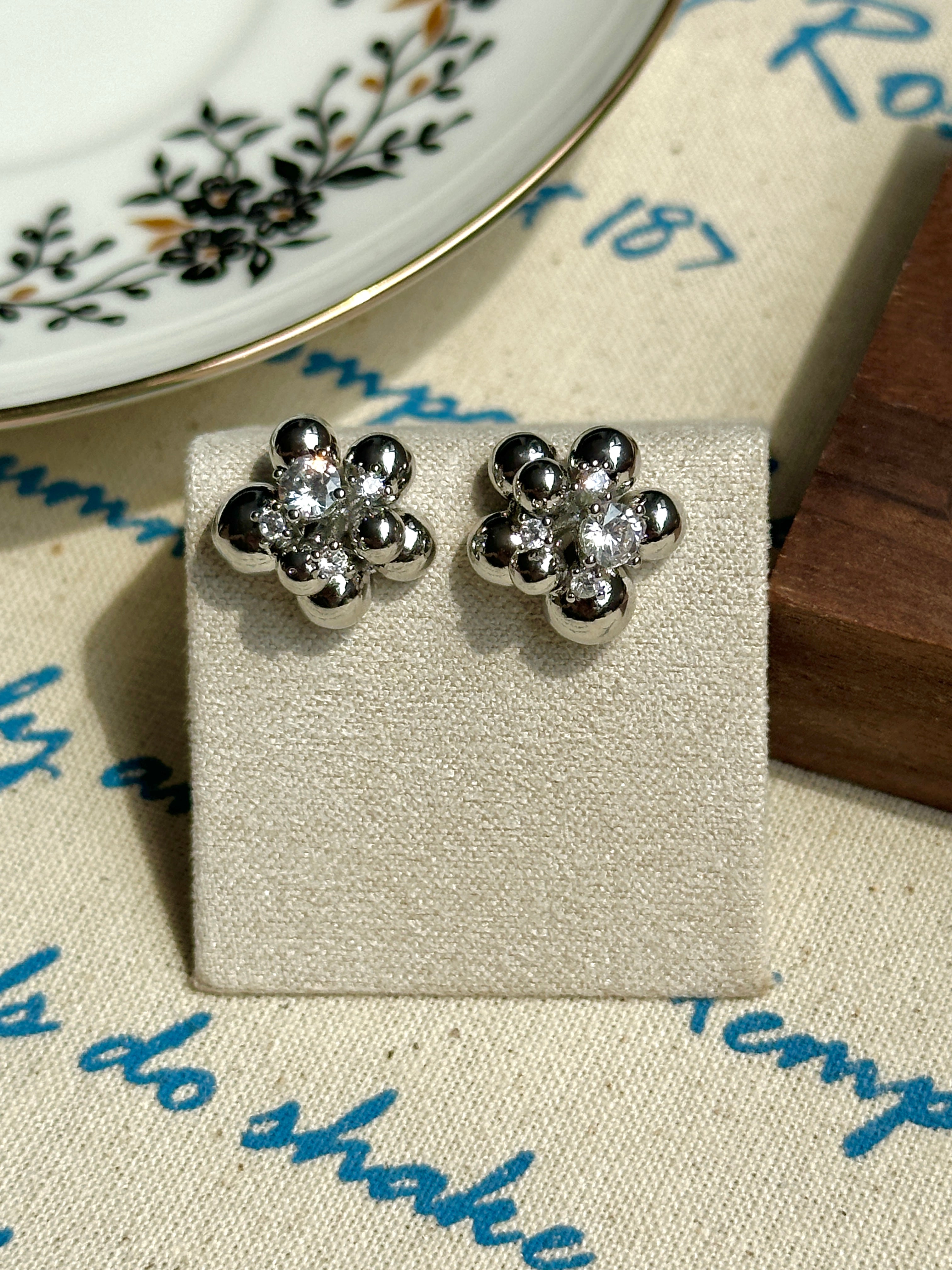 The Balloon - Halfhalf Jewelry