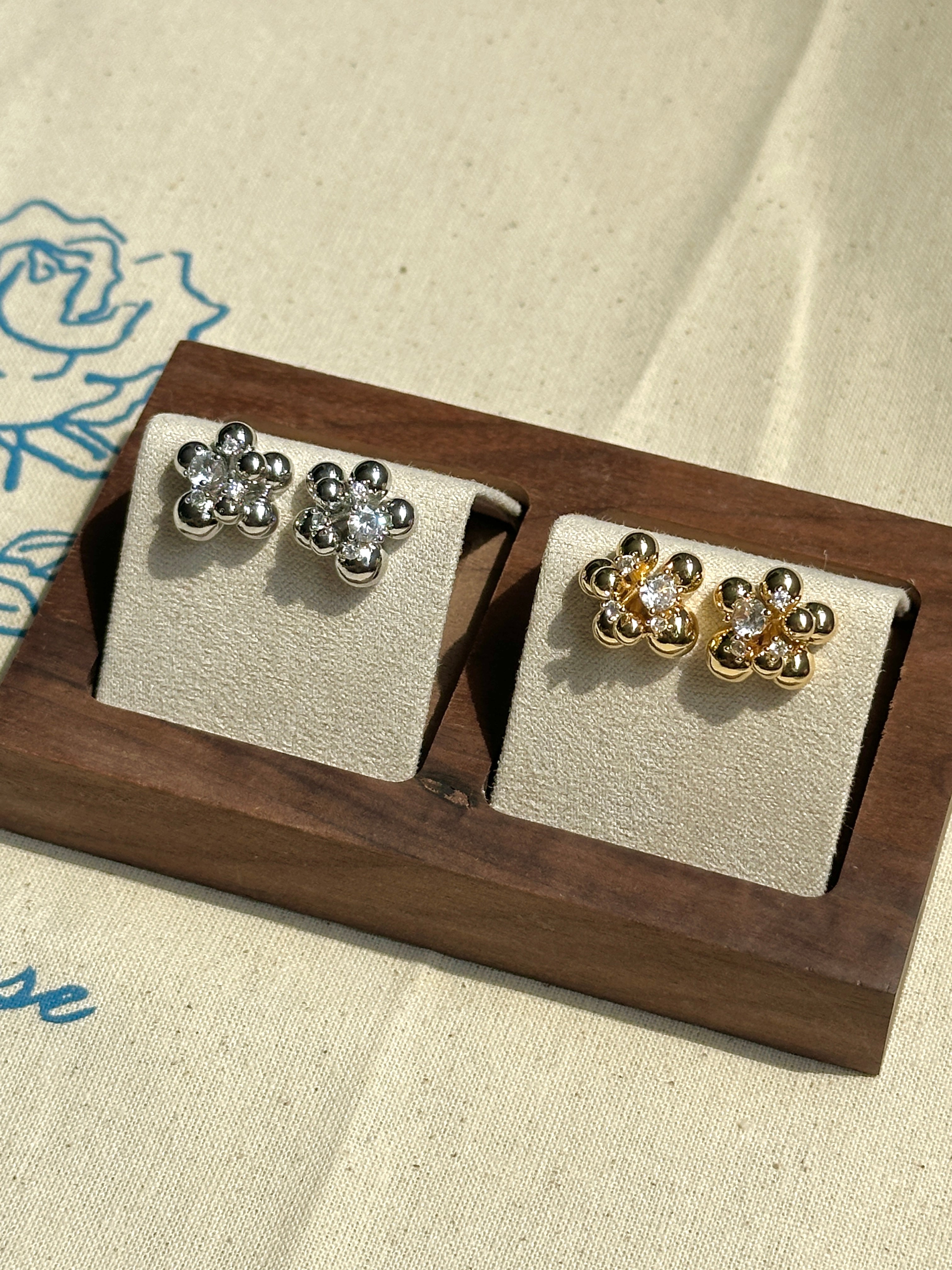 The Balloon - Halfhalf Jewelry